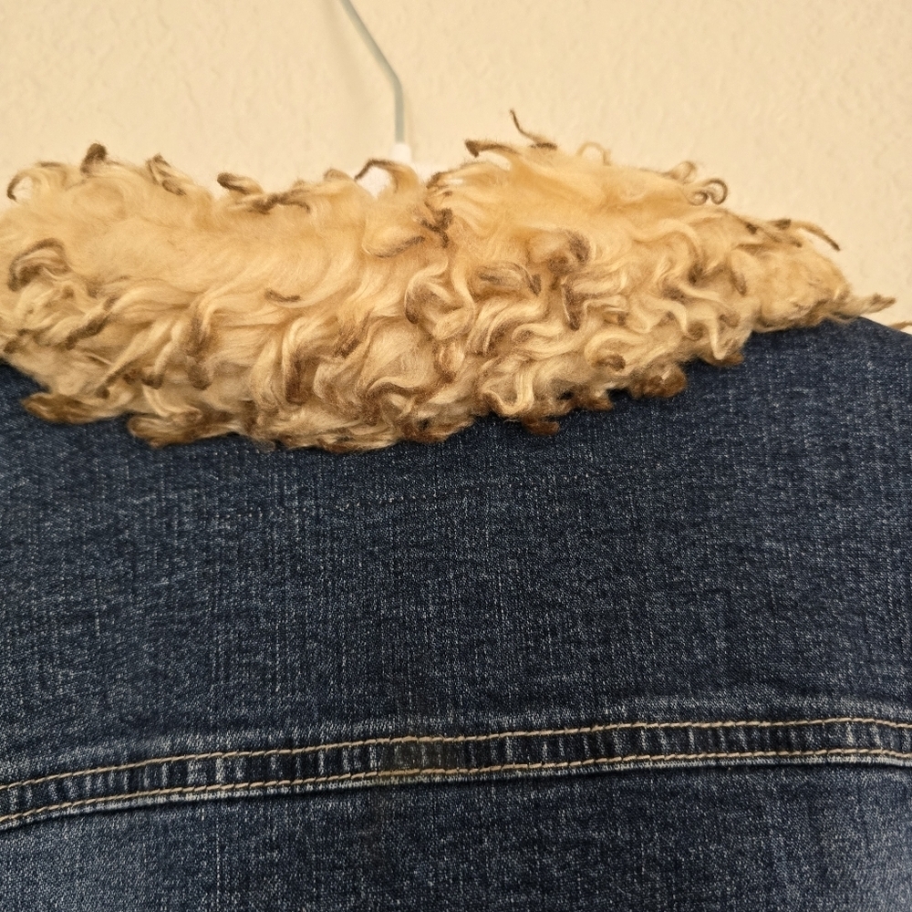 Billabong Vintage Y2K Faux Fur Denim Jacket Small - Picture 9 of 9